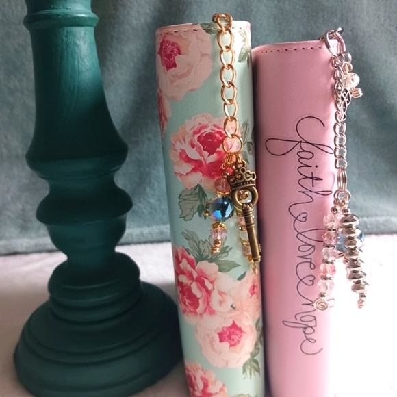 UNAVAILABLE - Picture 15 of 16